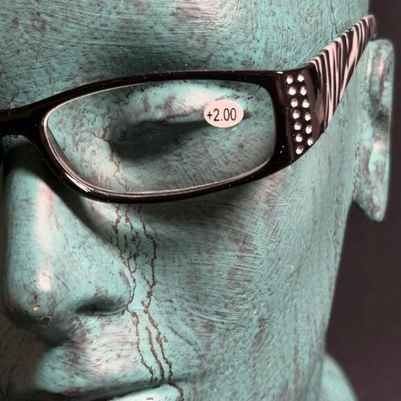 NIB Bundle of 4 +2.00 Readers - Picture 5 of 5